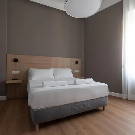 Nolana 28 In B&B 나폴리