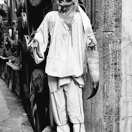 Nolana 28 In B&B 나폴리